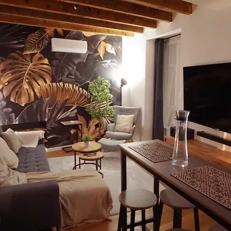 아파트 Maison De Inclus 니오르